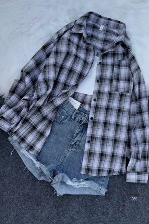 Plaid Oversized Shirt with Ripped Denim Shorts – Casual Street Style Combo for Women