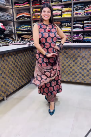 Women’s Sleeveless Black Dress with Red Circular Motifs & Keyhole Neckline – Boutique Ethnicwear Styled with Matching Fabric Accent