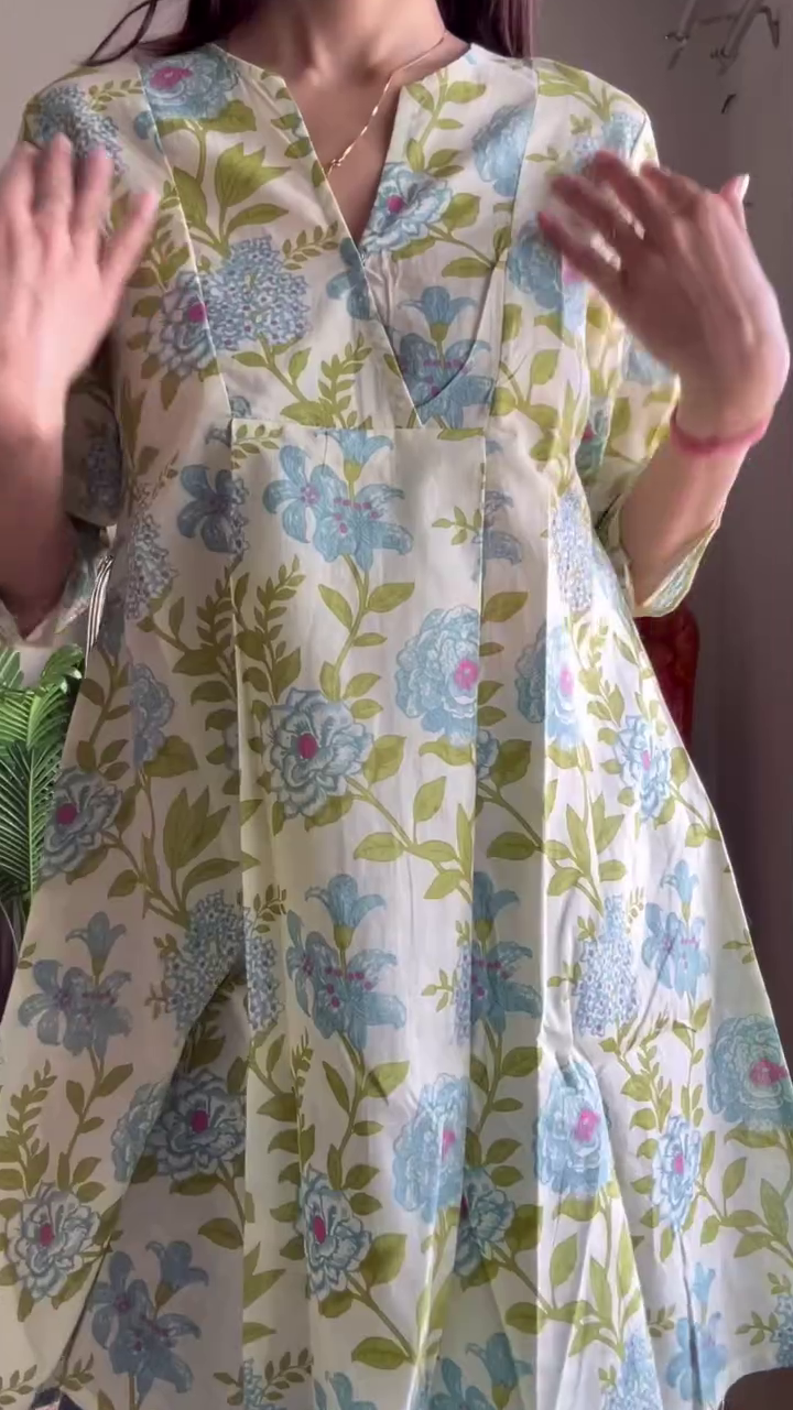 Pink Ikat Print Kurta with White Palazzo Pants - Image 2