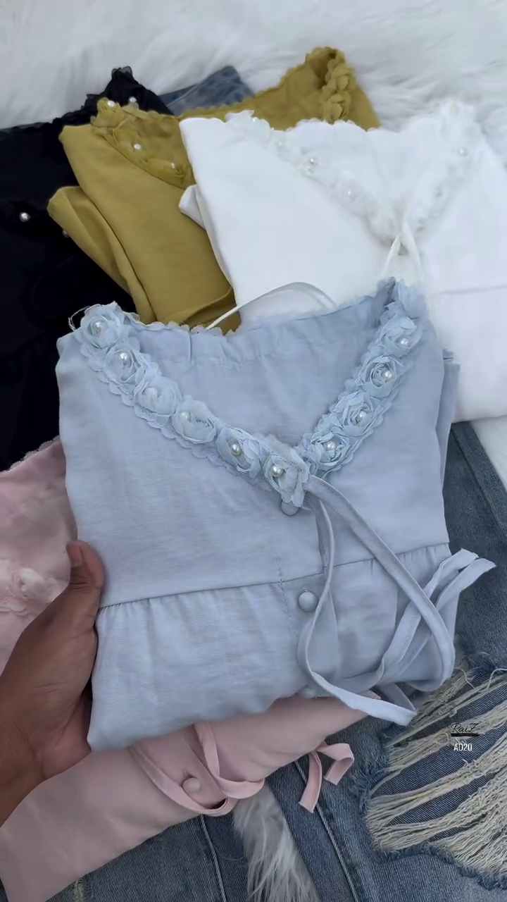 Women’s Floral Appliqué Pearl-Trim Blouse - Image 4