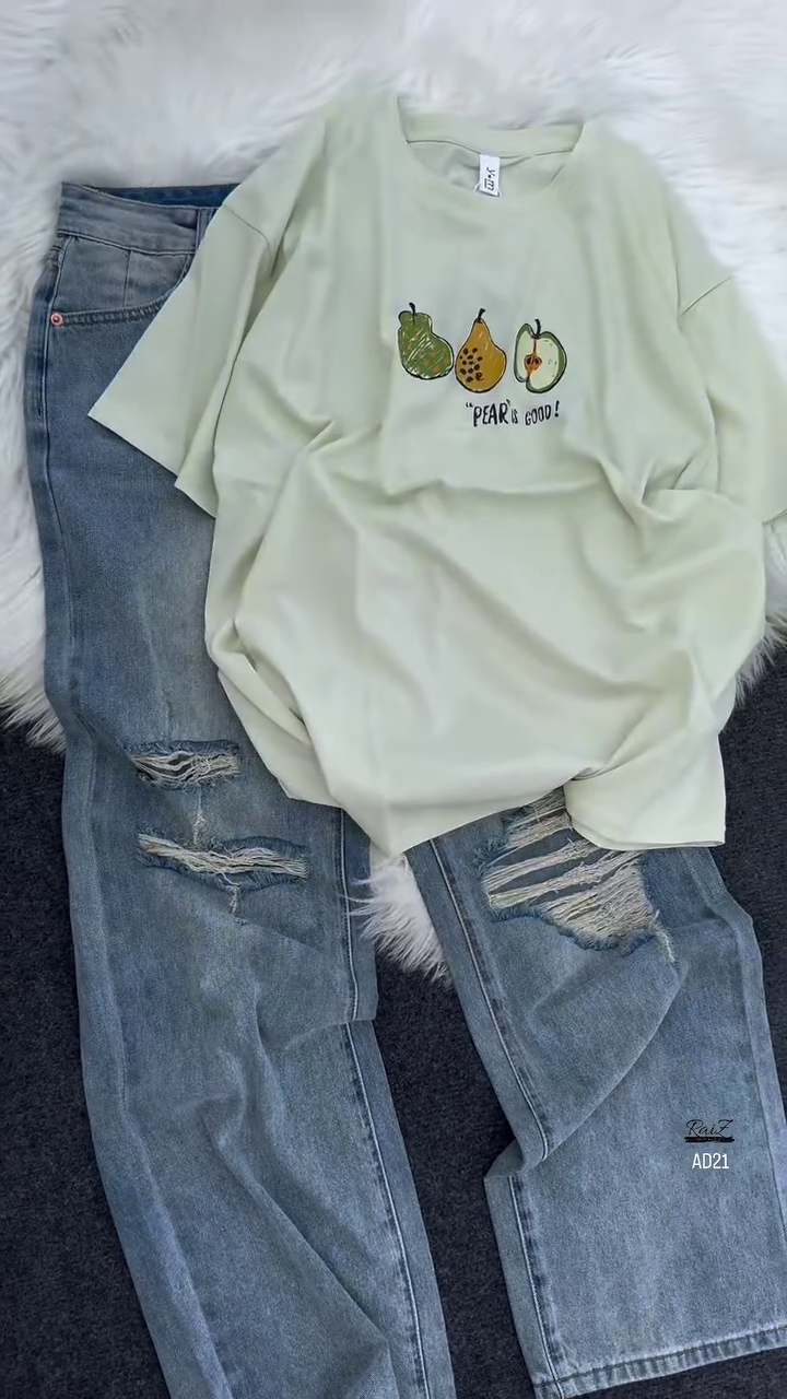 Unisex Graphic Pear Print Casual T-Shirt - Image 5