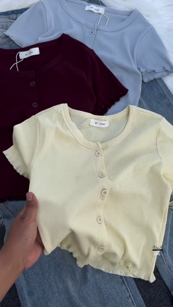 Women’s Short-Sleeve Button-Down Knit Cardigan Top - Image 4