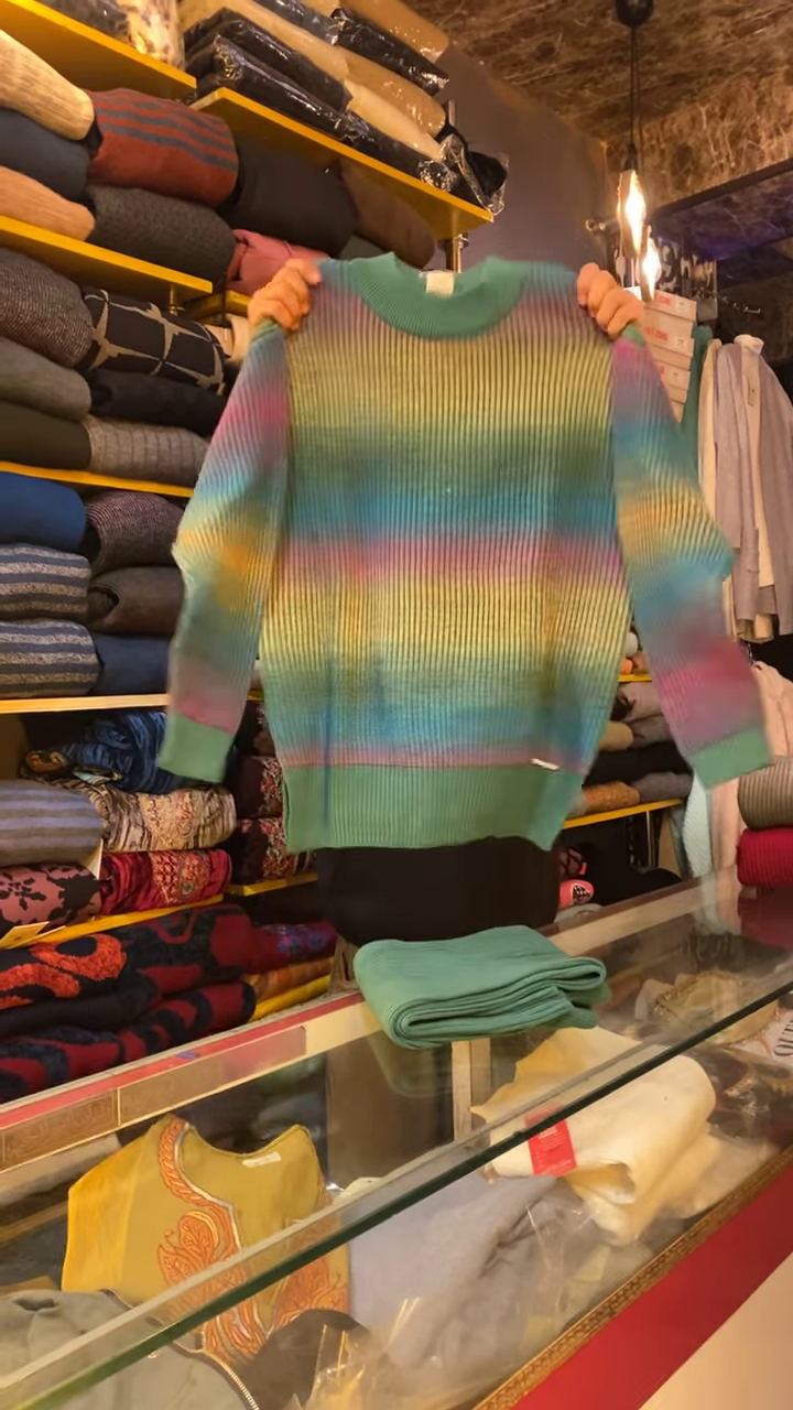 Ombre Rib-Knit Sweater β Vibrant Gradient, Cozy Feel, Everyday Pop β¨π