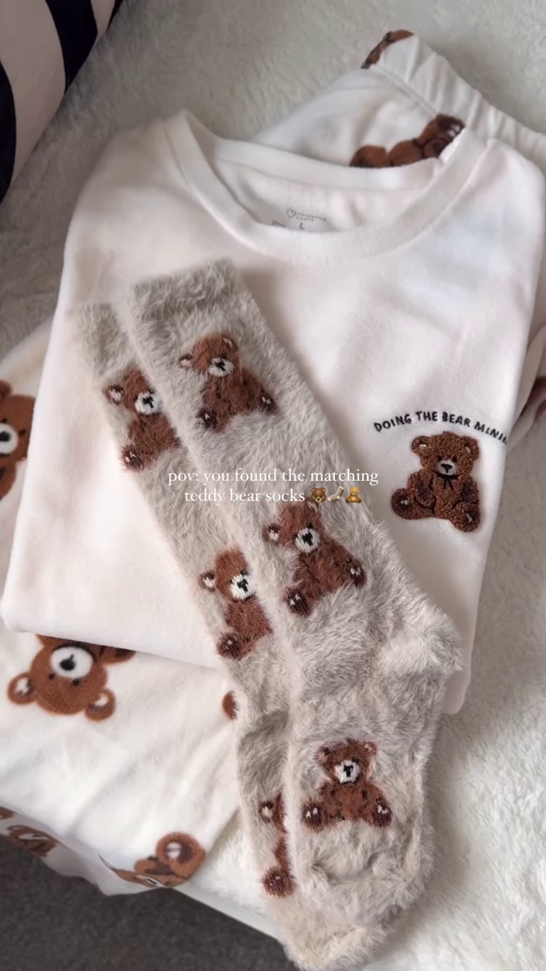 Teddy Bear Print White Lounge Set with Matching Socks