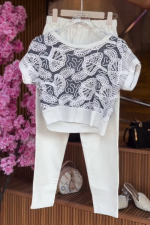 Abstract Knit Top in Stone & White Straight-Leg Pants