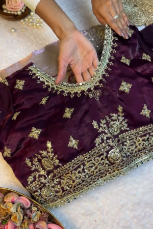Luminous Rose-Gold Sequin Scalloped Dupatta